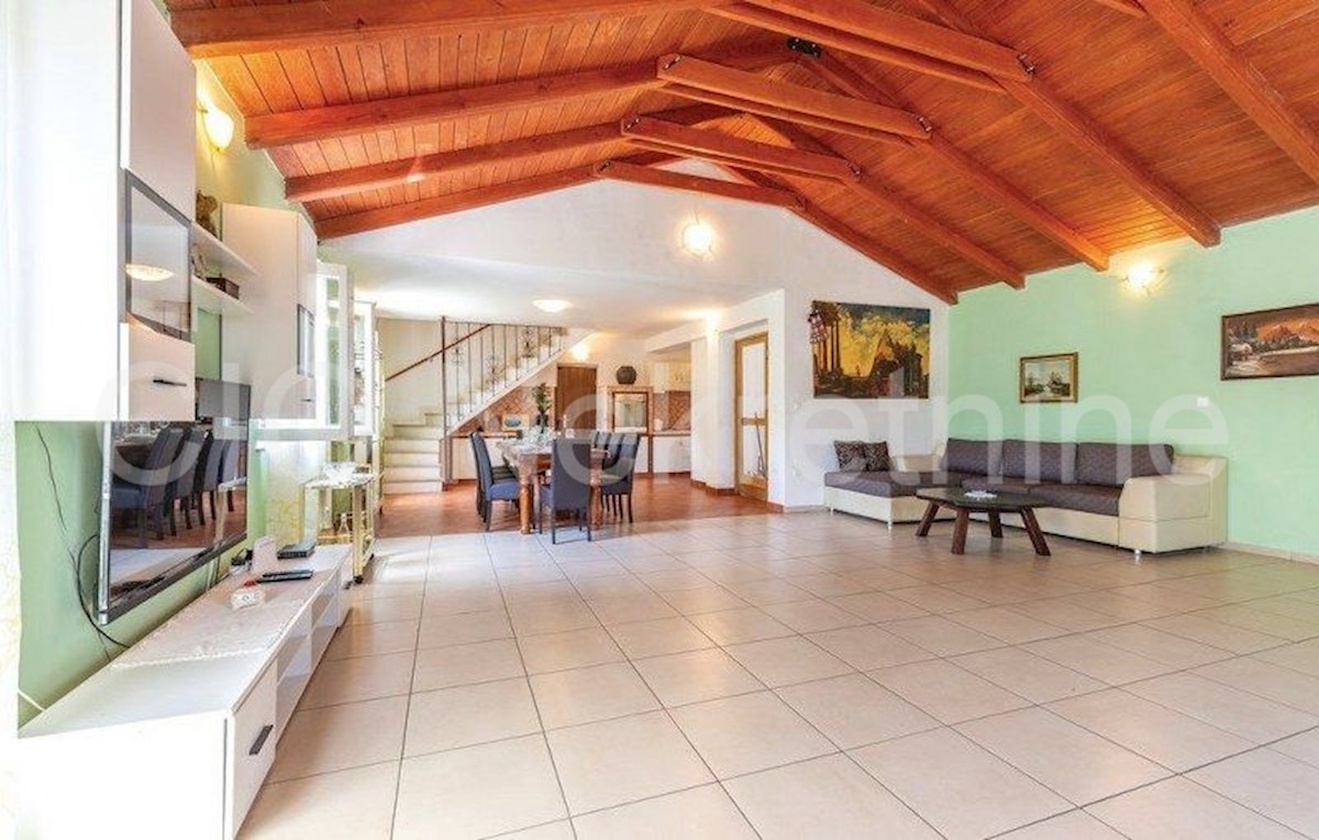 Maison À louer - SPLITSKO-DALMATINSKA MUĆ