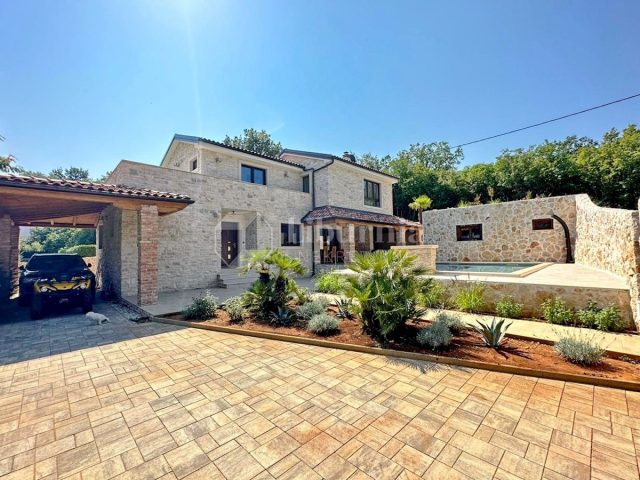 House for sale 220 m² – Soline