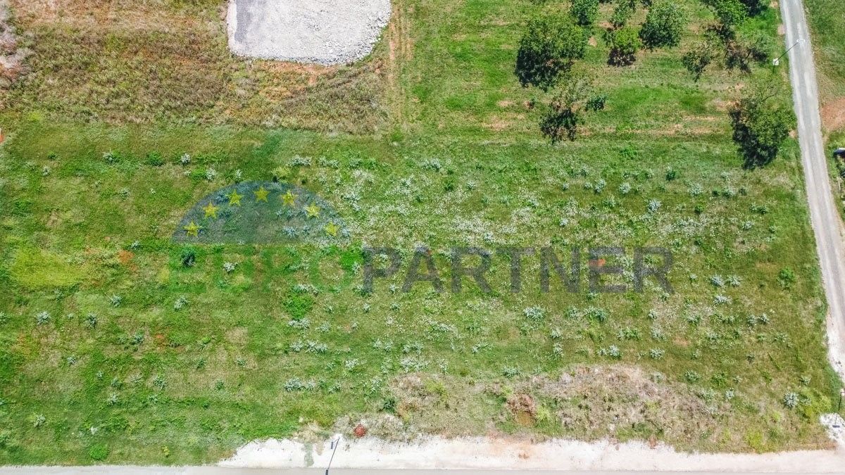 Parcela Naprodaj - ISTARSKA Kaštelir