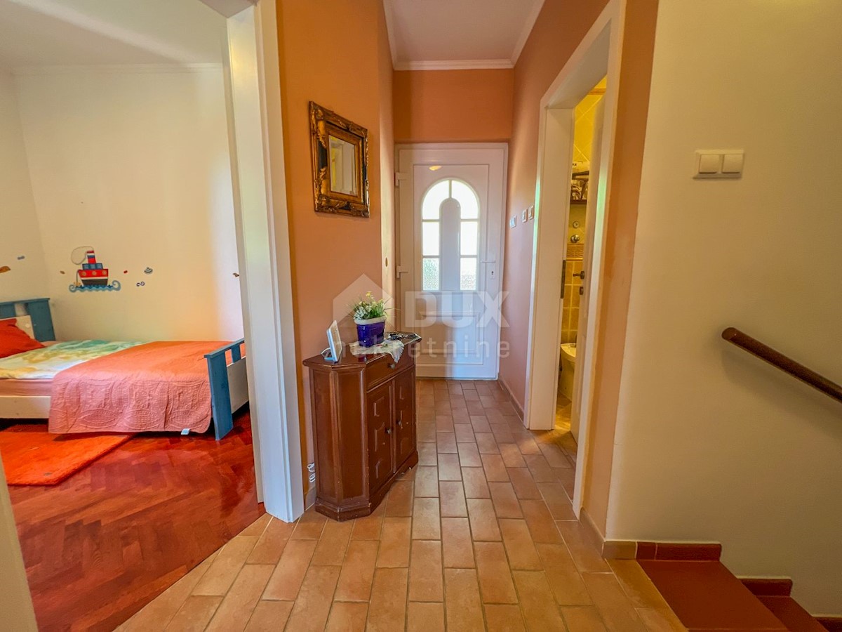 Dom Na predaj - PRIMORSKO-GORANSKA Crikvenica