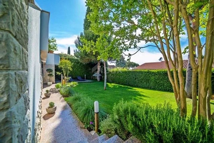 Hiša na predaj 228 m² – Novigrad
