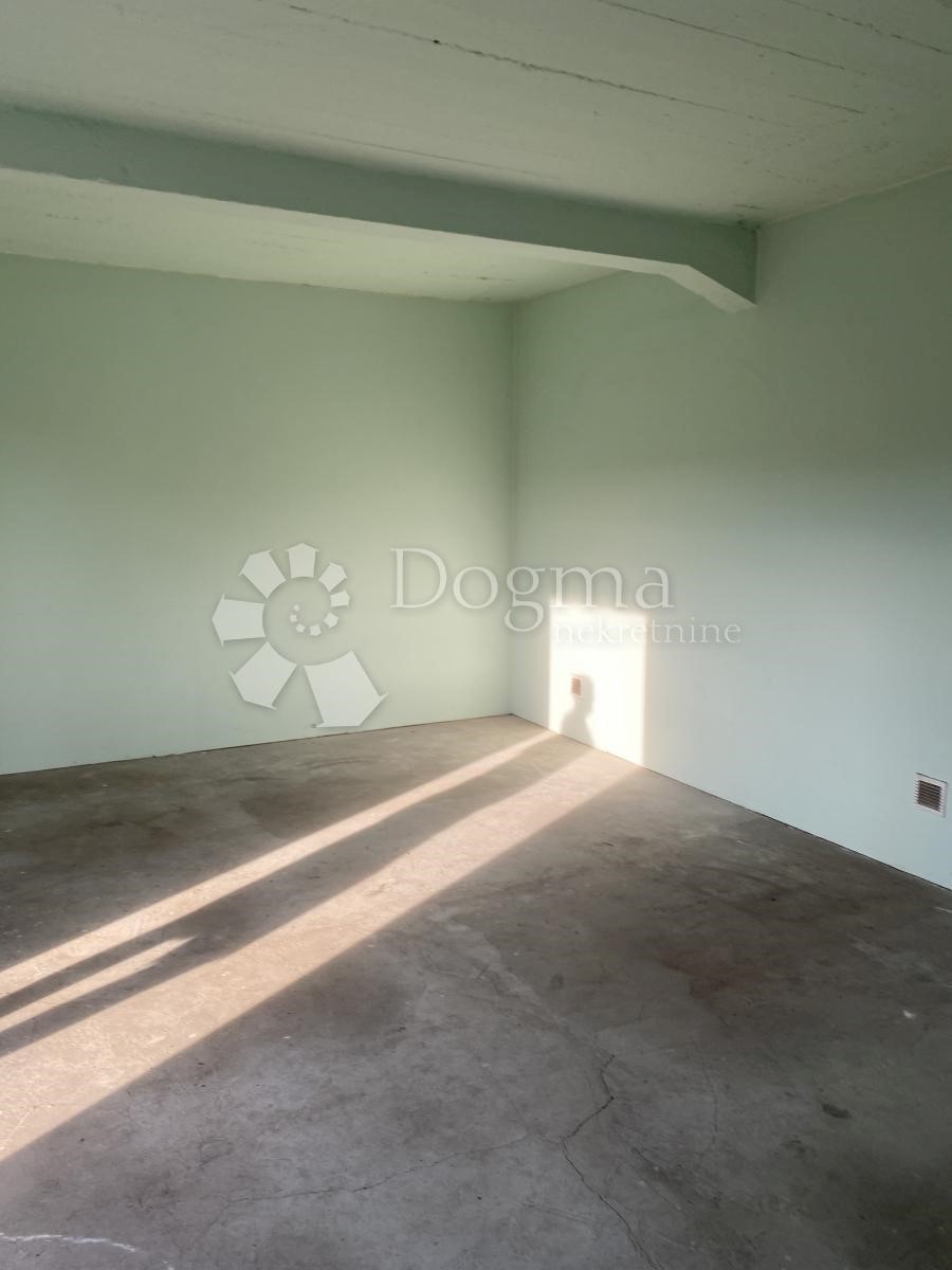 Business premises For sale - VARAŽDINSKA TRNOVEC BARTOLOVEČKI