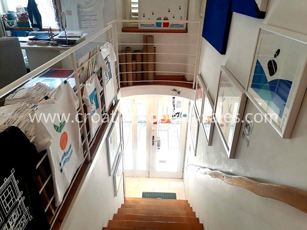 House For sale - SPLITSKO-DALMATINSKA SPLIT