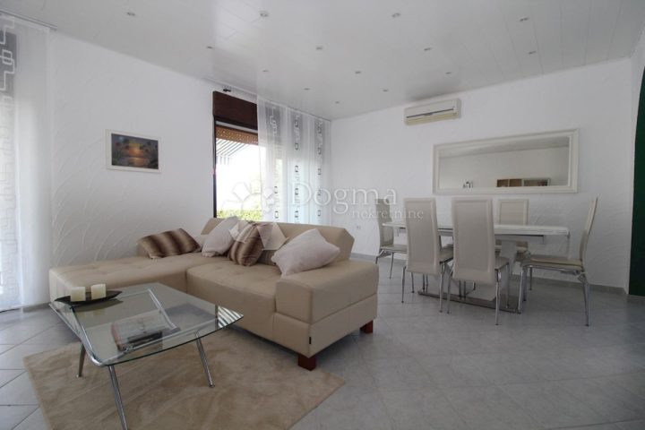Casa in vendita 300 m² – Viškovo