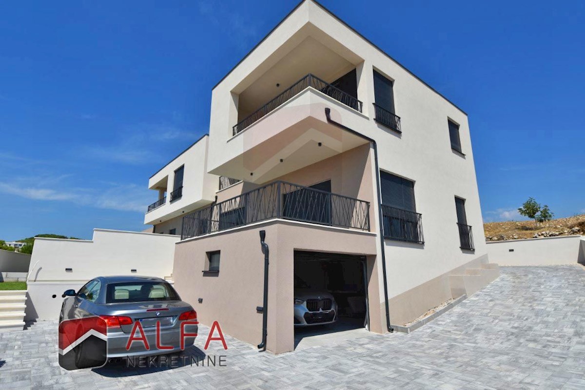 Kuća Na prodaju - ŠIBENSKO-KNINSKA VODICE