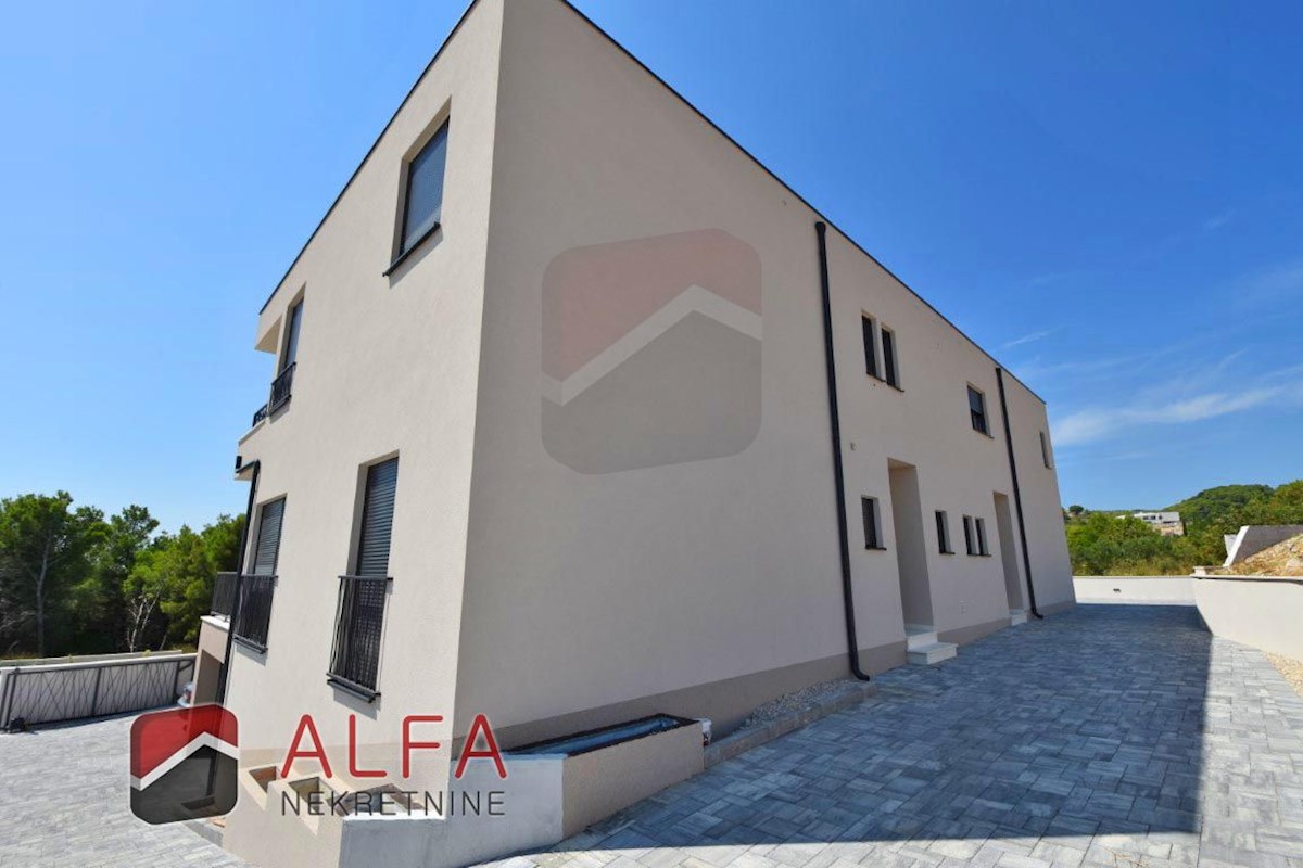 Kuća Na prodaju - ŠIBENSKO-KNINSKA VODICE