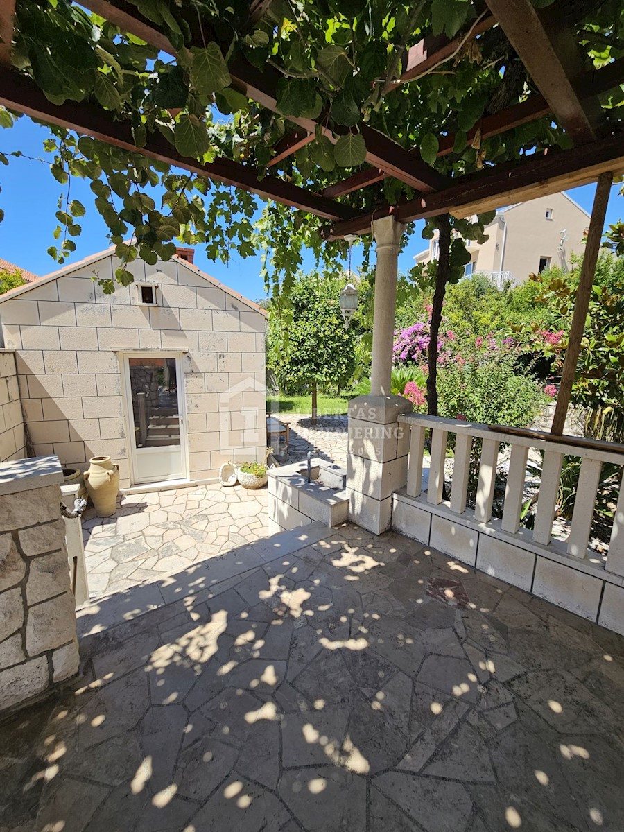 Appartement À vendre - DUBROVAČKO-NERETVANSKA DUBROVNIK