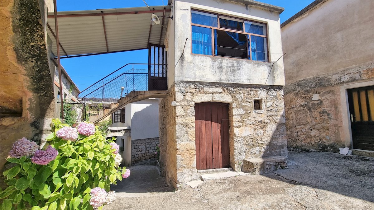 Casa In vendita - SPLITSKO-DALMATINSKA HVAR