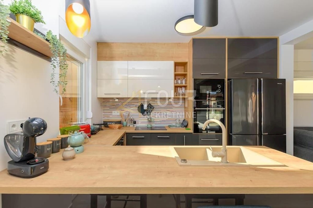 Haus Zu verkaufen - ISTARSKA SVETVINČENAT