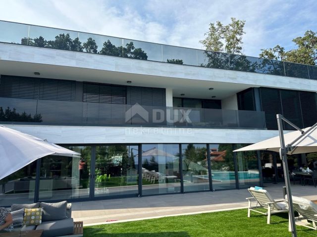 Casa in vendita 430 m² – Opatija