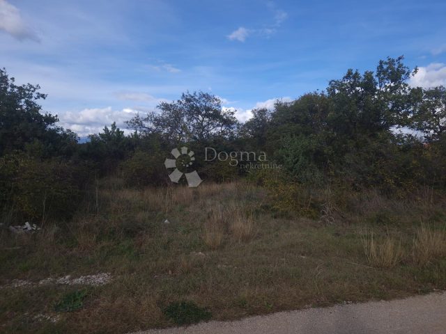 Terreno in vendita 10000 m² – Visočane