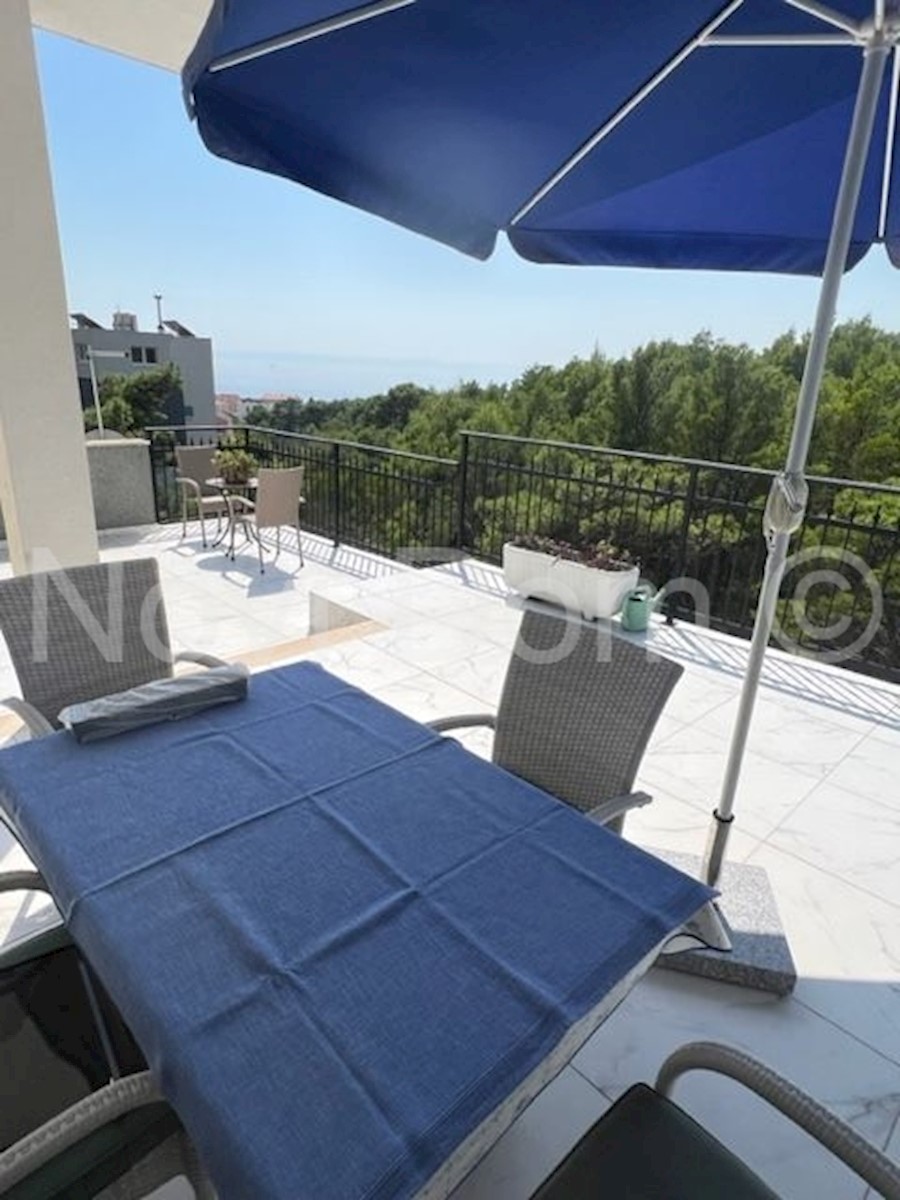 Flat For sale - SPLITSKO-DALMATINSKA BAŠKA VODA