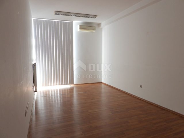 Komerční k pronájmu 82 m² – Mlaka