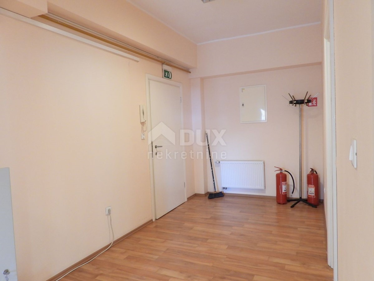 Business premises For rent - PRIMORSKO-GORANSKA RIJEKA