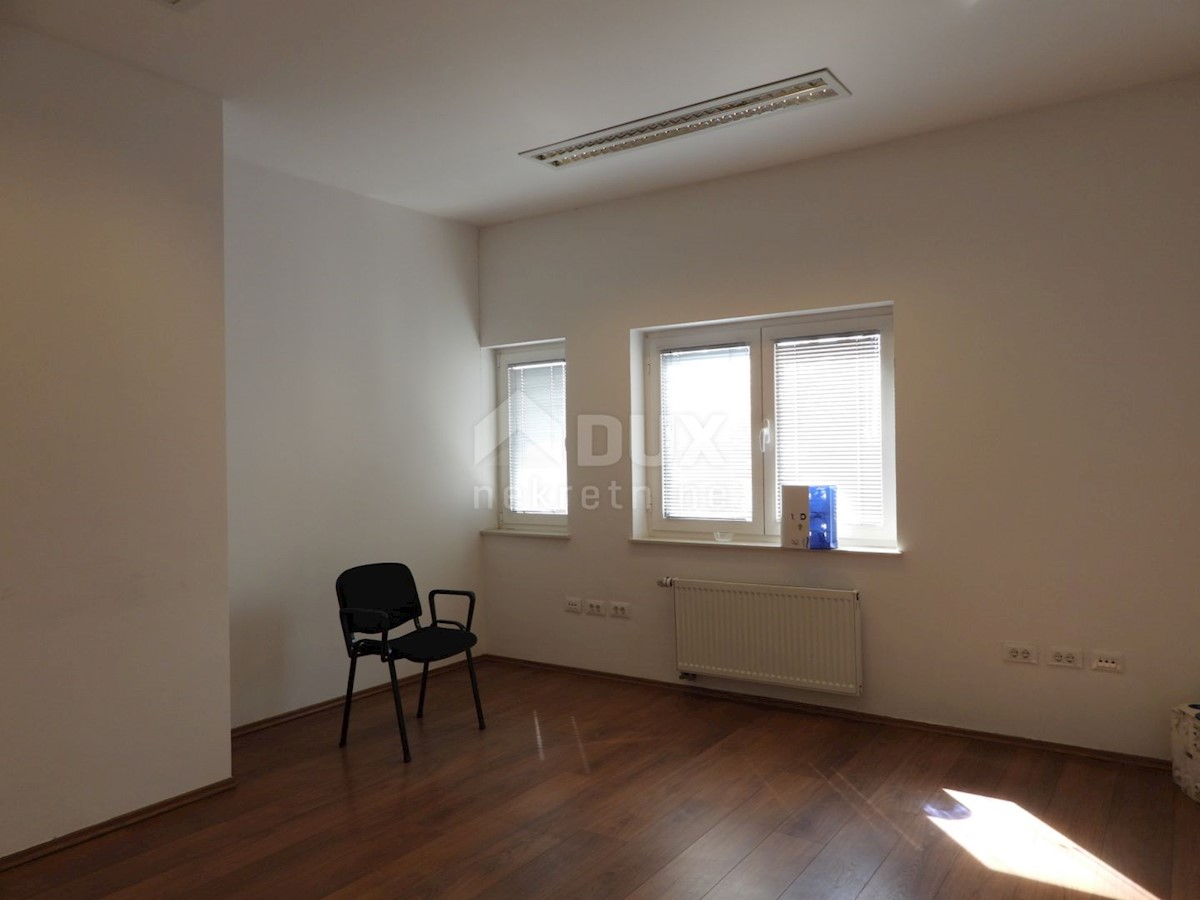 Business premises For rent - PRIMORSKO-GORANSKA RIJEKA