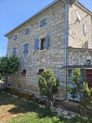Kuća na prodaju 200 m² – Gedići
