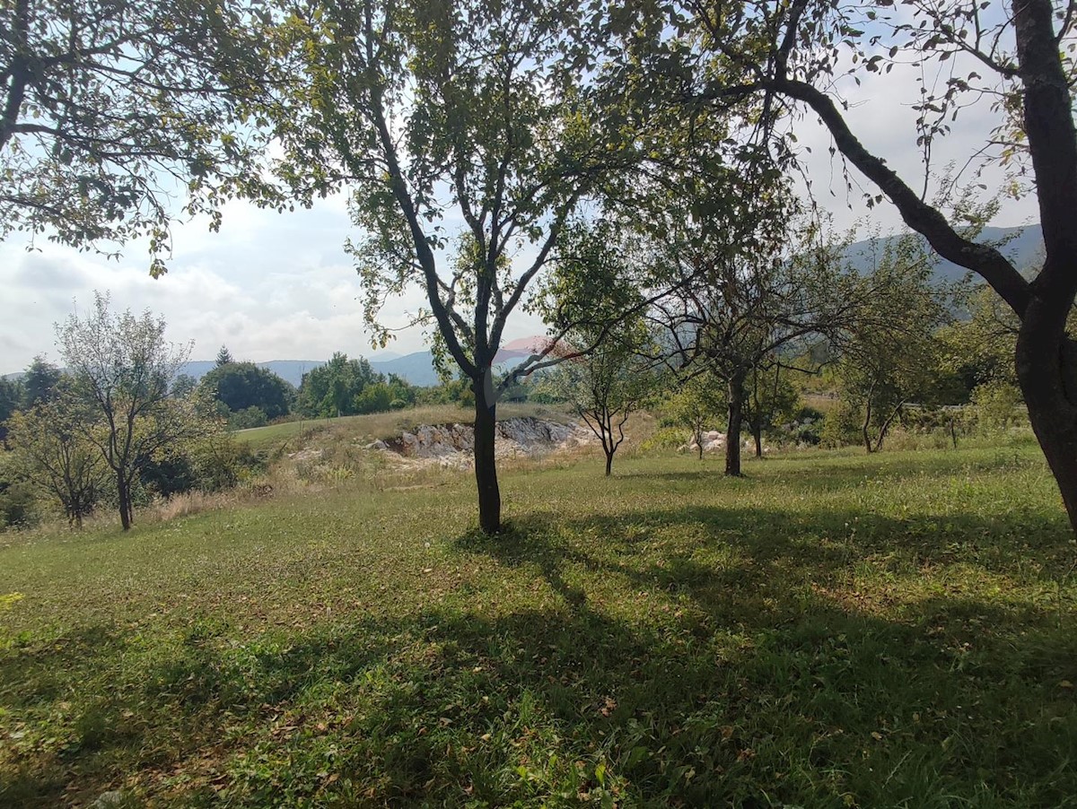 Haus Zu verkaufen - KARLOVAČKA RAKOVICA