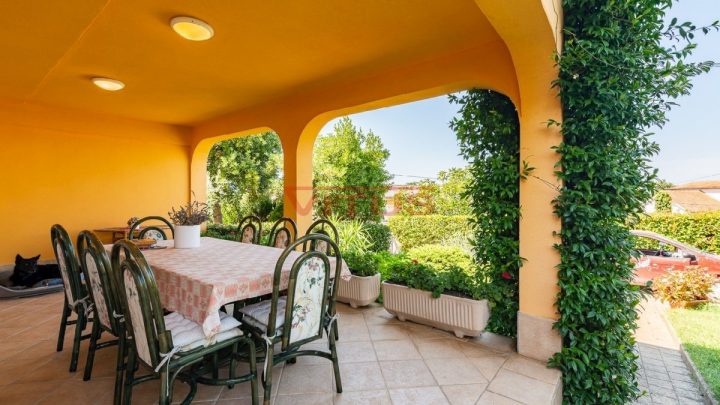 Haus Zu verkaufen - Primorsko-goranska Krk - foto 2/8
