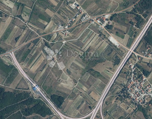 Parcela na predaj 601 m² – Posedarje