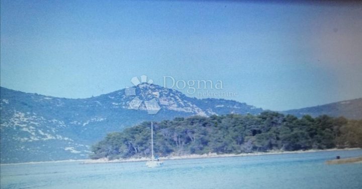 Land for sale 239 m² – Veli Iž