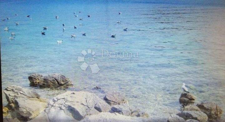 Land for sale 631 m² – Veli Iž