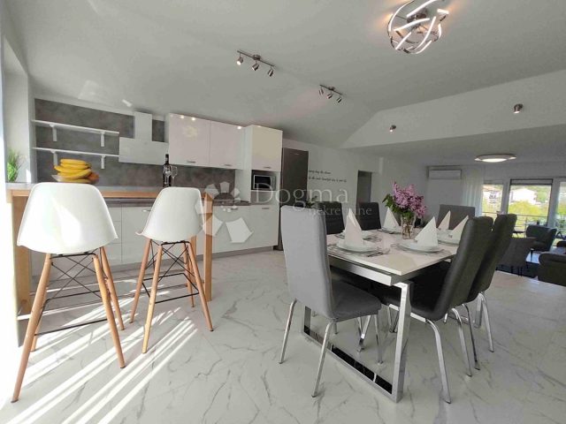 Appartement à louer 105 m² – Škurinje