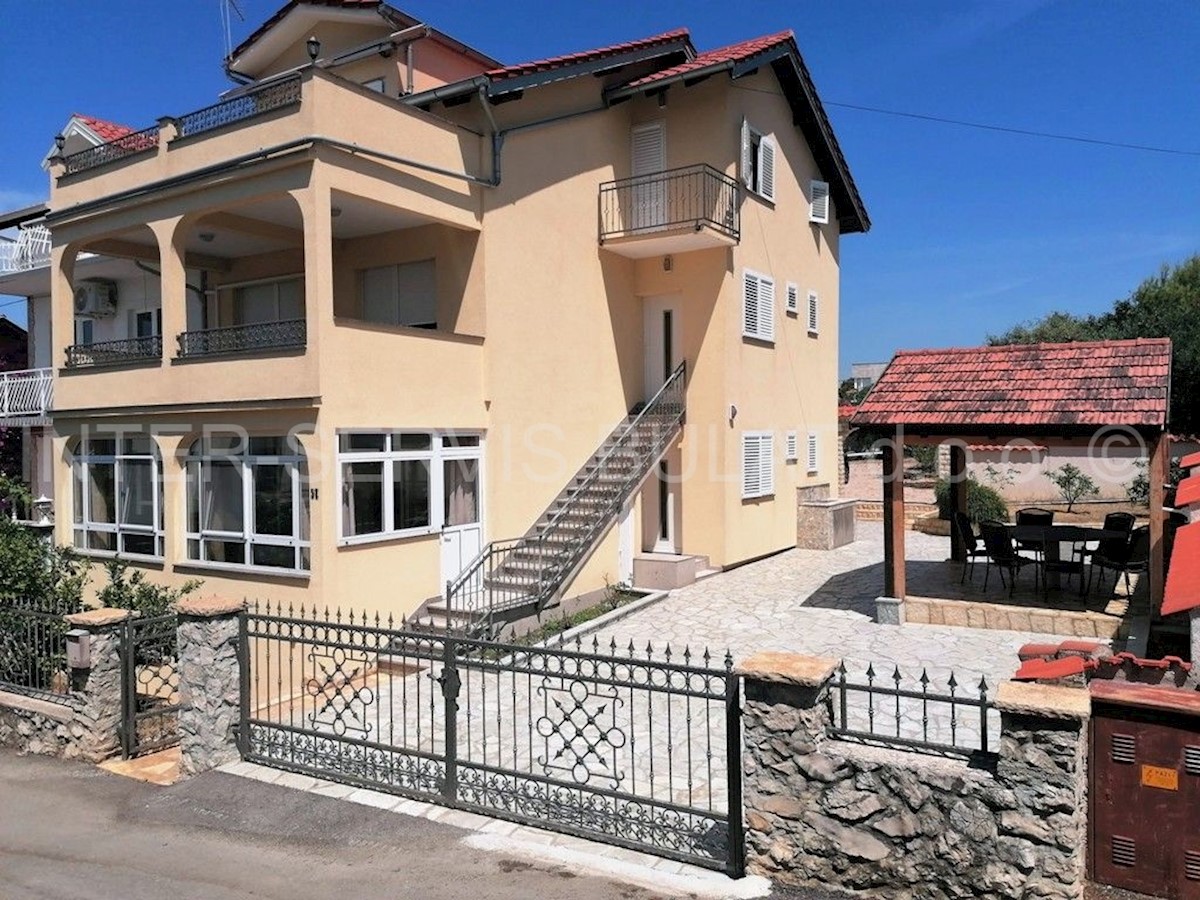 Kuća Na prodaju - ŠIBENSKO-KNINSKA ŠIBENIK