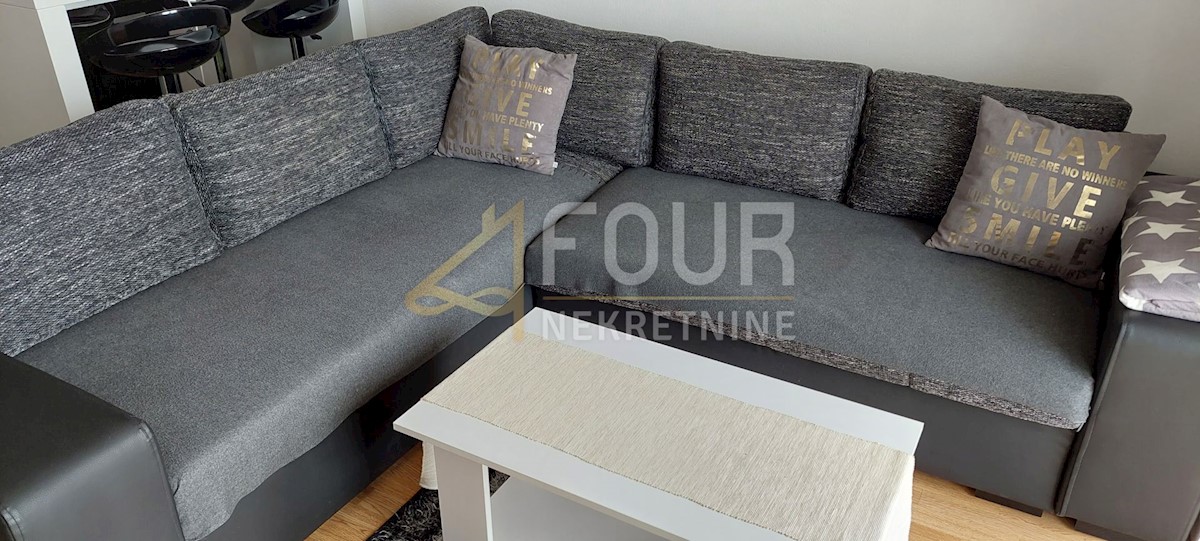 Appartement À vendre - LIČKO-SENJSKA Senj