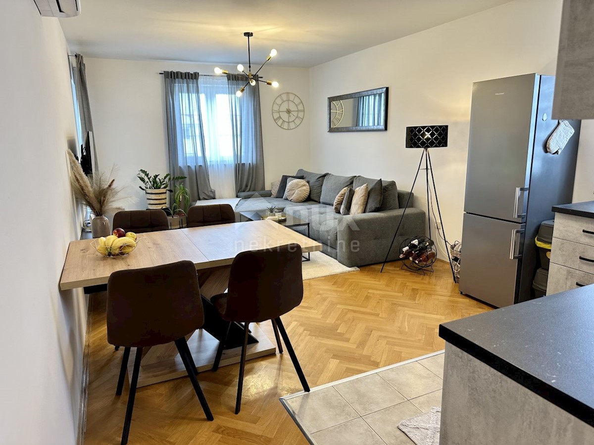 Apartmán Na predaj - ISTARSKA POREČ