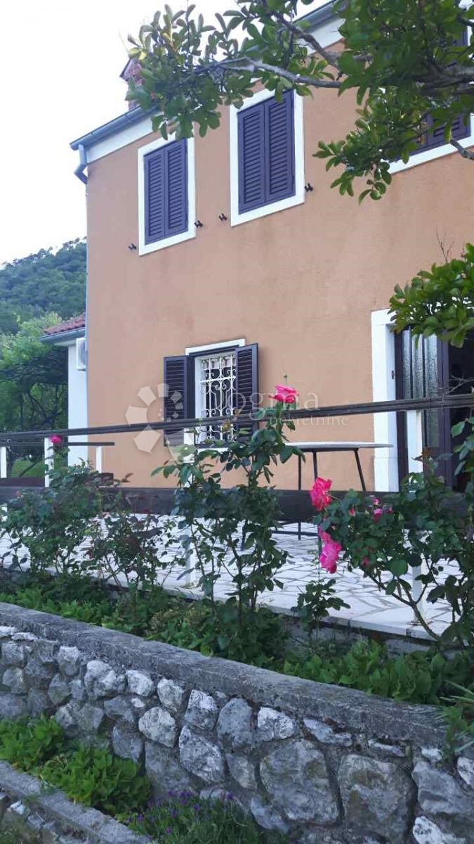 Maison À louer - PRIMORSKO-GORANSKA VINODOLSKA OPĆINA