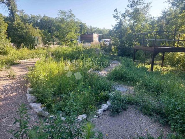 Pozemok na predaj 5018 m² – Labin