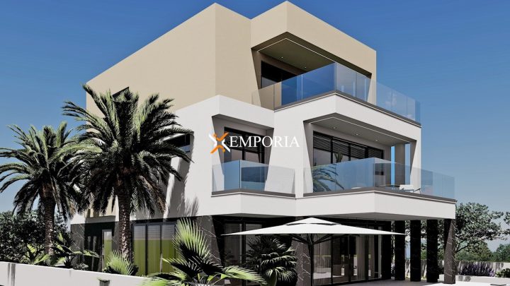Dům na prodej 352 m² – Sukošan
