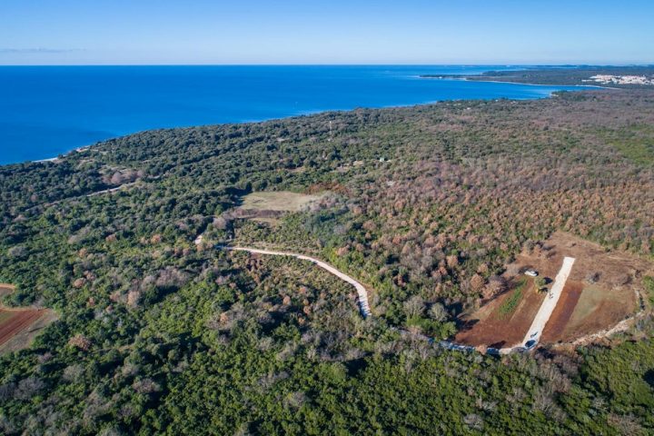 Terrain à vendre 484 m² – Peroj