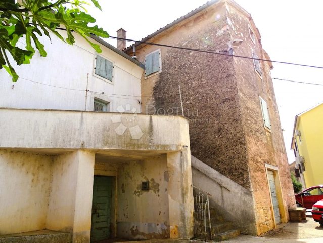 Kuća na prodaju 170 m² – Baškoti