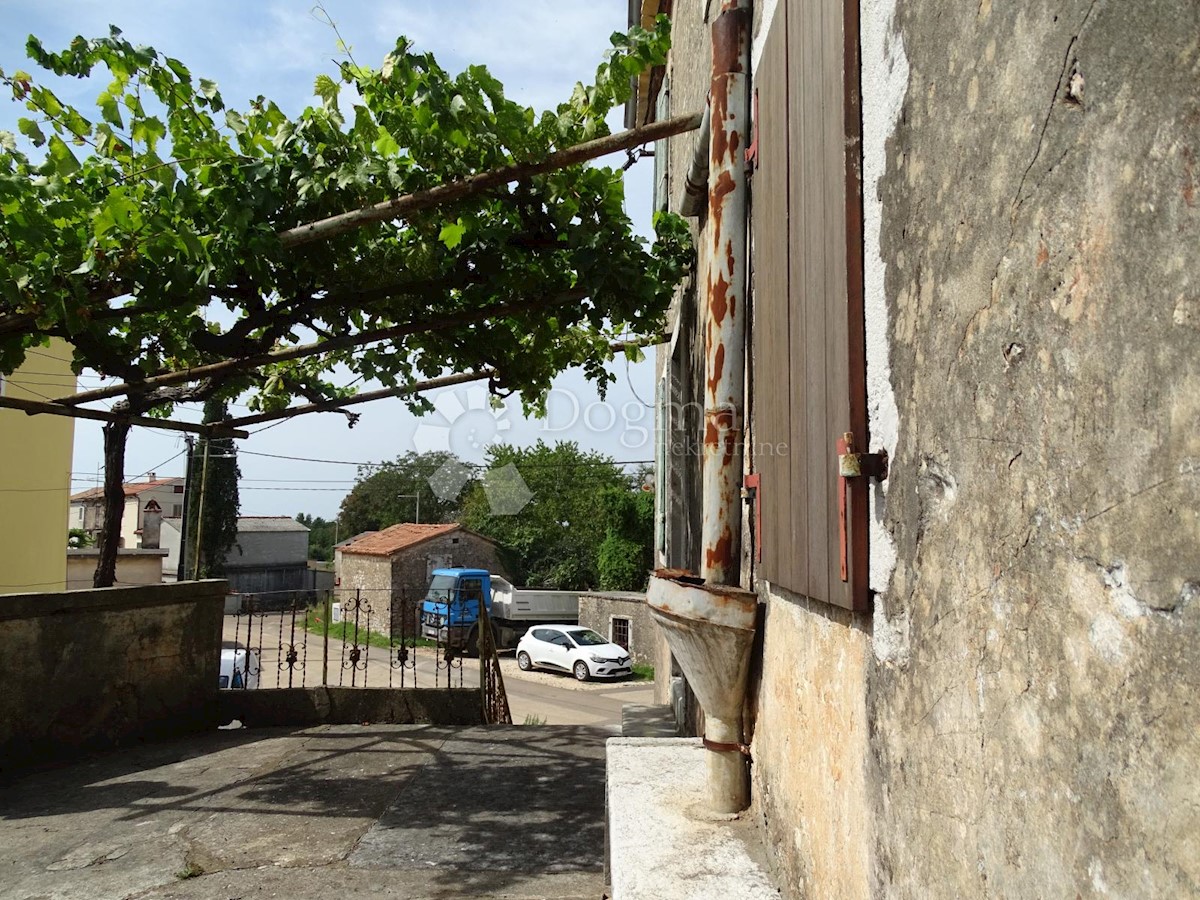 Kuća Na prodaju - ISTARSKA VIŠNJAN