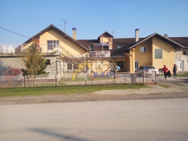 House for rent 400 m² – Sisak