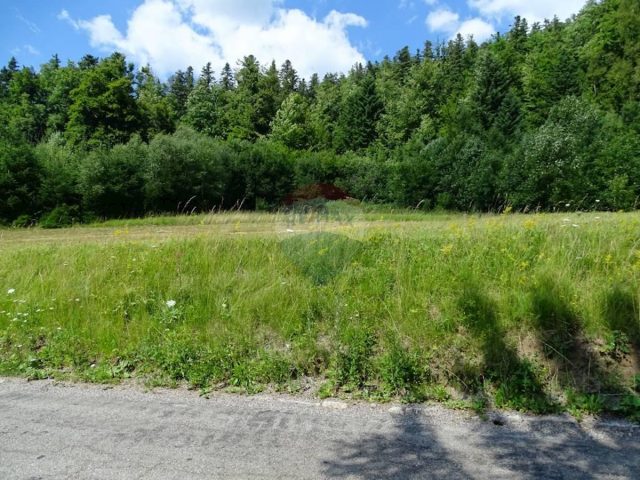 Działka na sprzedaż 6488 m² – Fužine