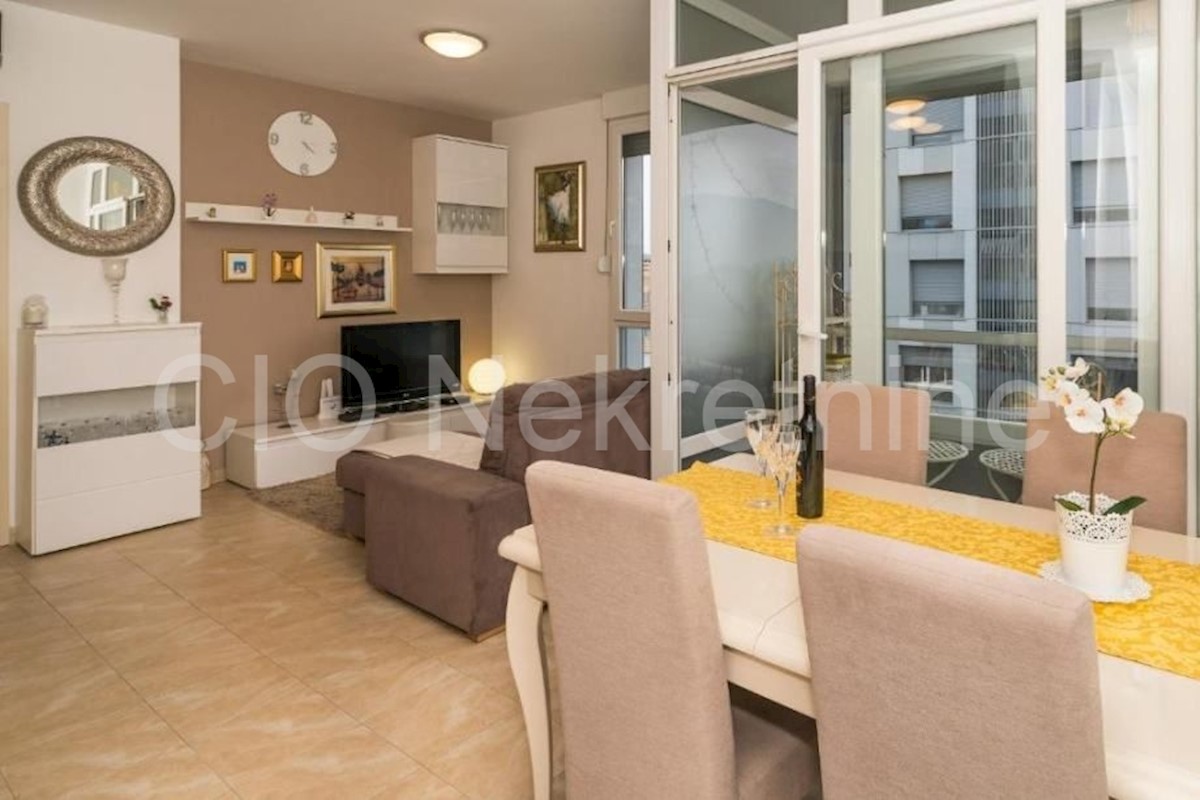 Flat For sale - SPLITSKO-DALMATINSKA SPLIT