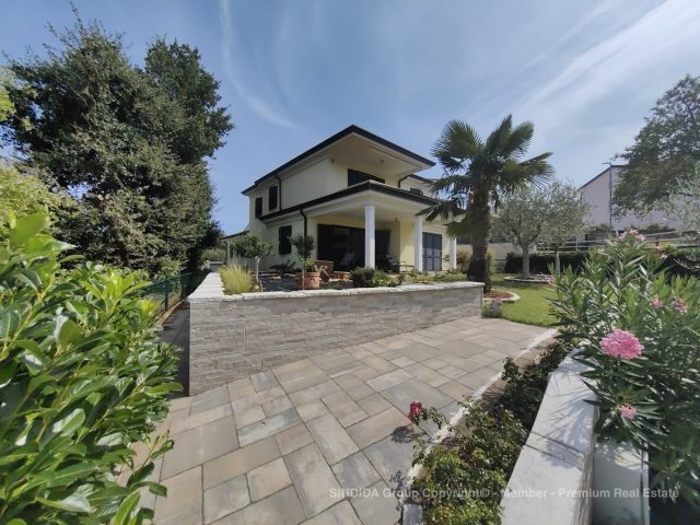 Hiša na predaj 400 m² – Rovinj