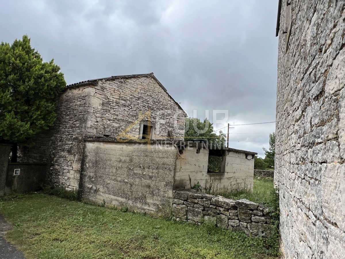 Hiša Na predaj - ISTARSKA SVETVINČENAT