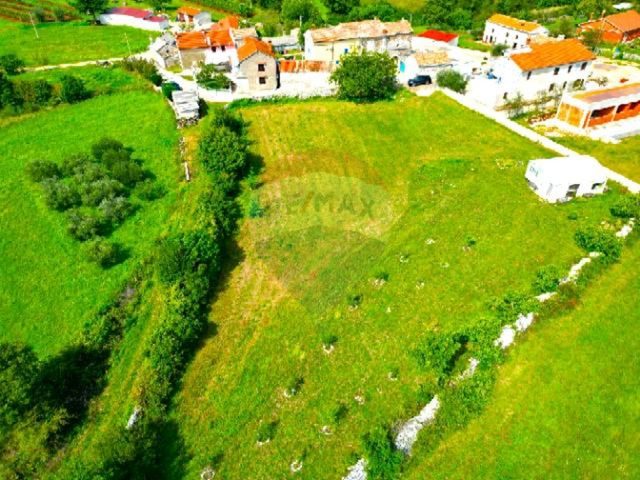 Terreno in vendita 3500 m² – Klimni