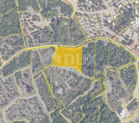 Zemljište na prodaju 2581 m² – Krk
