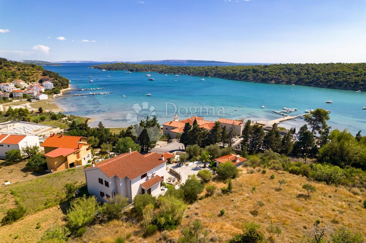 Kuća Na prodaju - PRIMORSKO-GORANSKA RAB