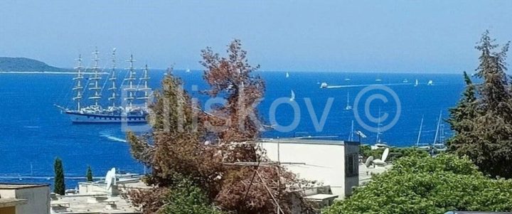 Appartement à vendre 122 m² – Hvar