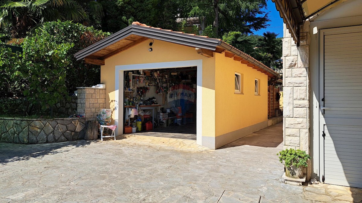 Dom Na predaj - PRIMORSKO-GORANSKA LOVRAN