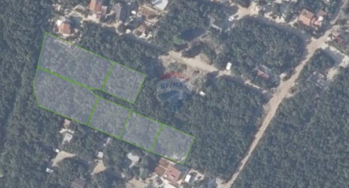 Pozemek na prodej 400 m² – Peruški