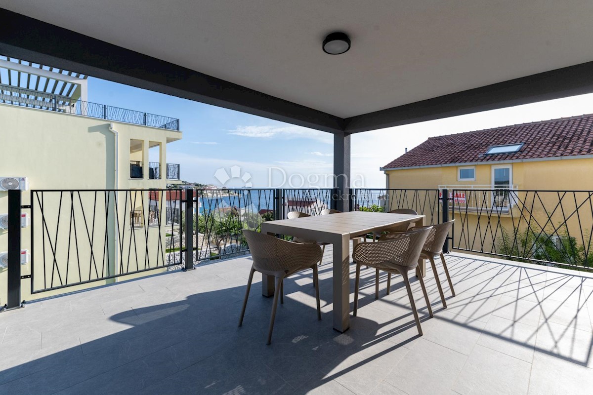 Flat For sale - SPLITSKO-DALMATINSKA MARINA