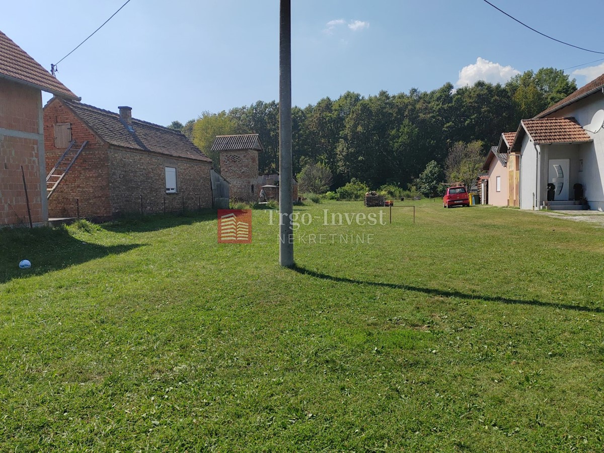 Land For sale - BRODSKO-POSAVSKA SLAVONSKI BROD