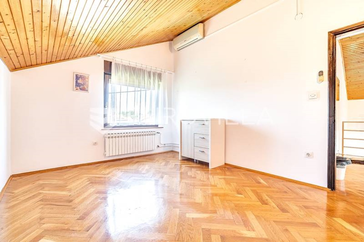 House For rent - ZAGREBAČKA VELIKA GORICA