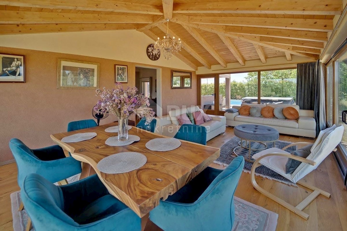 House For sale - ISTARSKA NOVIGRAD